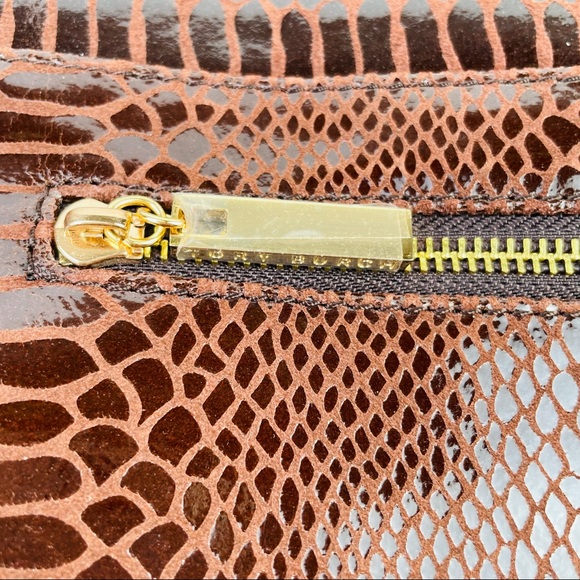 Authentic Tory Burch Maroon Snake Skin Fold Over Shoulder Bag Clutch Purse - Picture 6 of 12